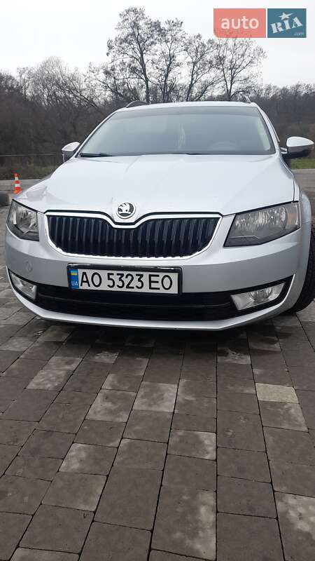 Универсал Skoda Octavia 2013 в Ужгороде