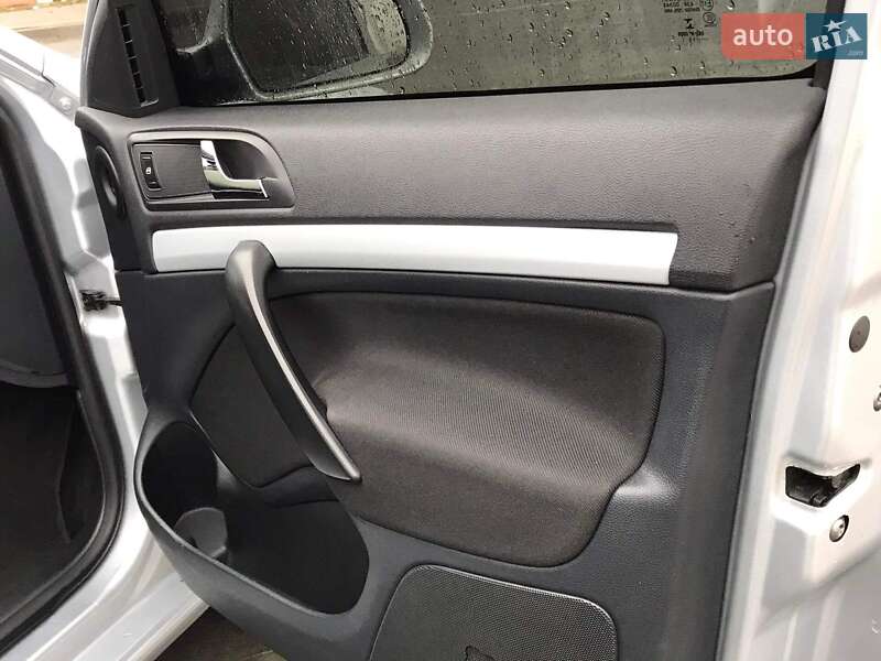 Універсал Skoda Octavia 2010 в Хусті
