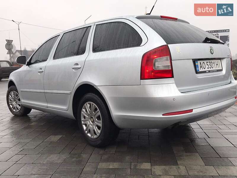 Універсал Skoda Octavia 2010 в Хусті