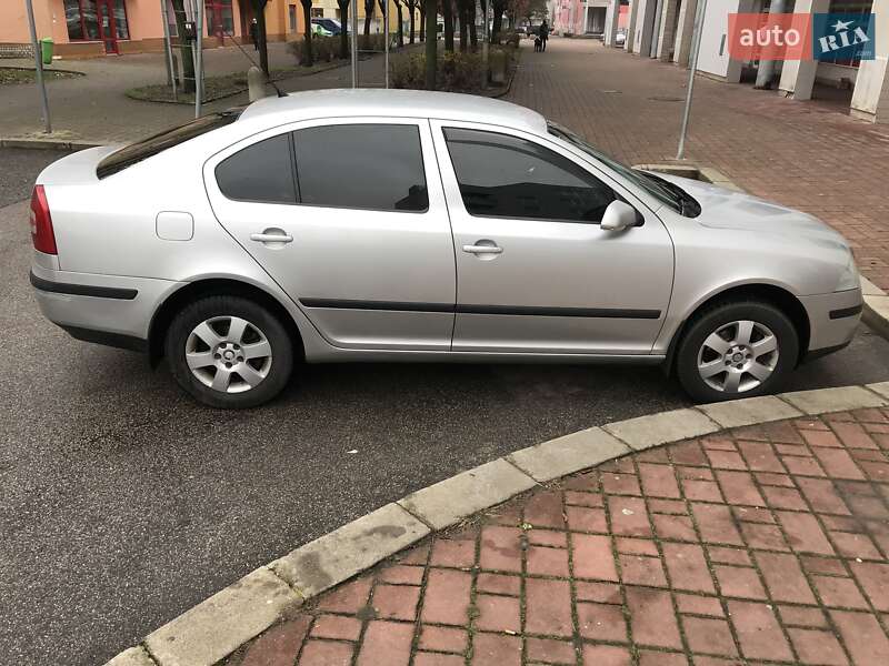 Ліфтбек Skoda Octavia 2006 в Болехові