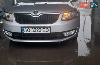 Универсал Skoda Octavia 2013 в Ужгороде