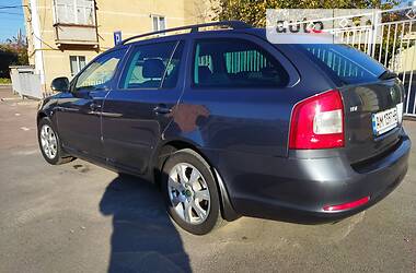 Универсал Skoda Octavia 2010 в 