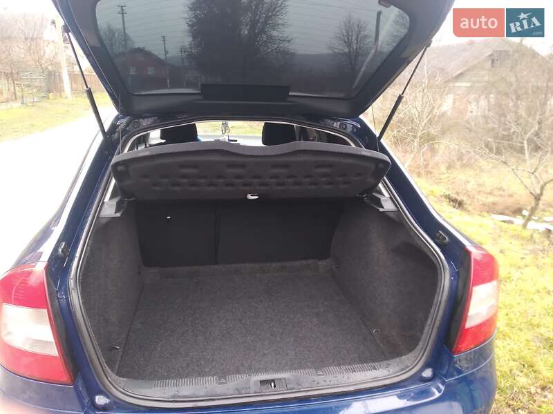 Лифтбек Skoda Octavia 2011 в Монастыриске фото 2 Лифтбек Skoda Octavia 2011 в Монастыриске