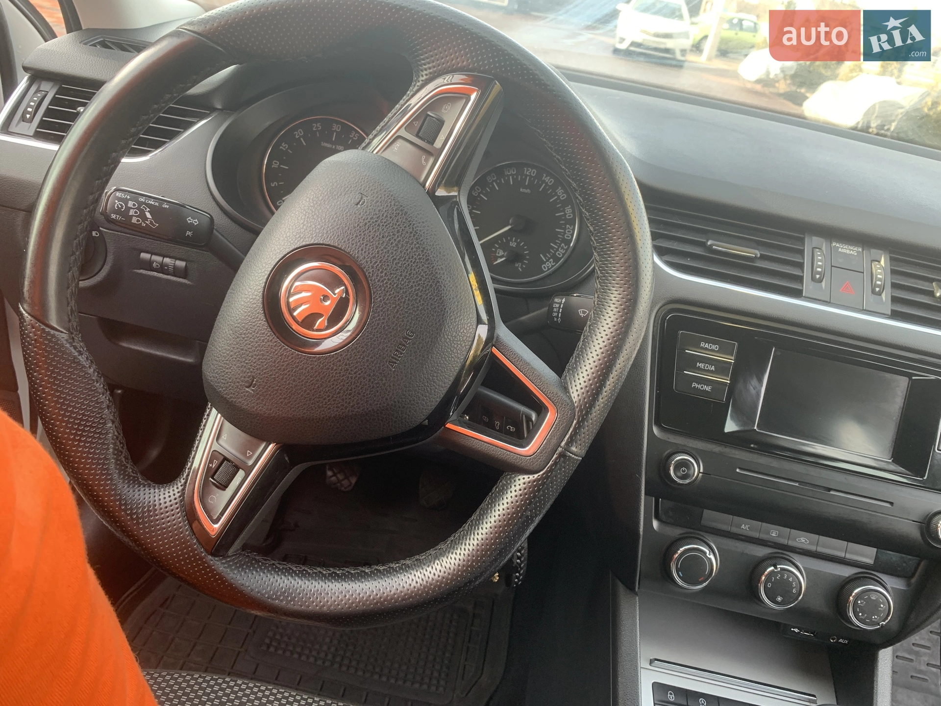 2016 Skoda Octavia - мініатюра 18