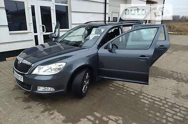 Універсал Skoda Octavia 2009 в Яворові