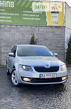 Лифтбек Skoda Octavia 2013 в Кропивницком