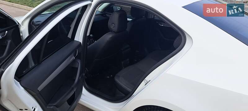 Лифтбек Skoda Octavia 2014 в Киеве фото 10 Лифтбек Skoda Octavia 2014 в Киеве