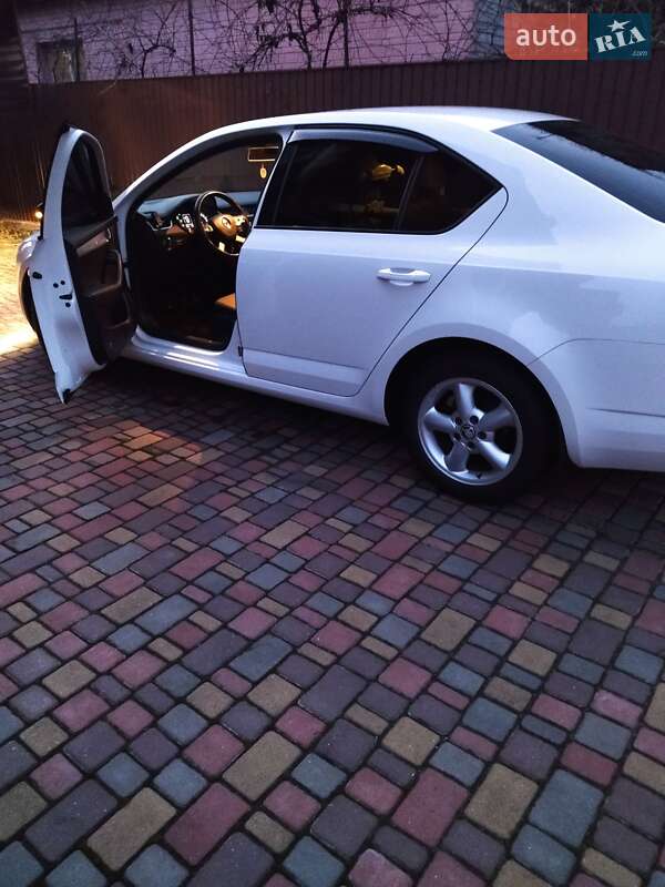 Лифтбек Skoda Octavia 2014 в Днепре фото 4 Лифтбек Skoda Octavia 2014 в Днепре