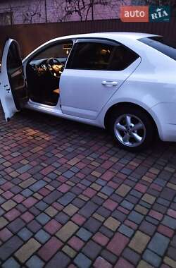 Лифтбек Skoda Octavia 2014 в 