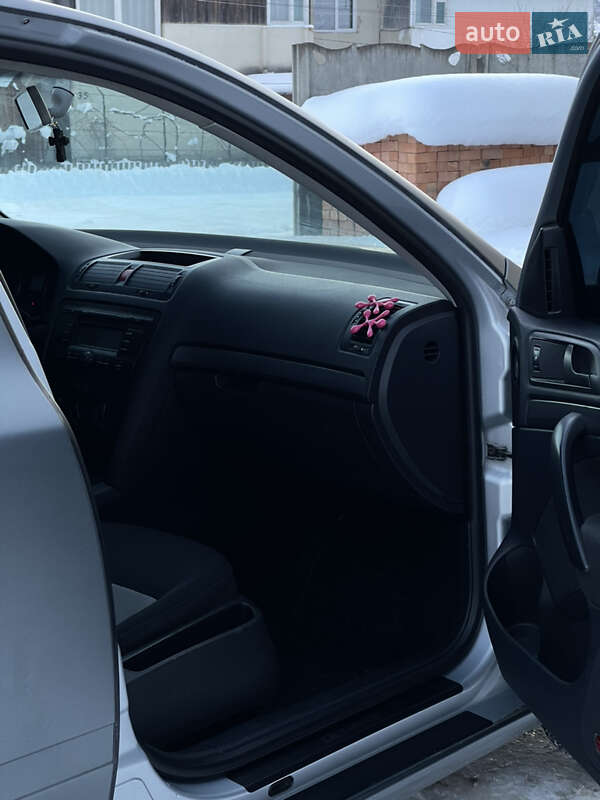 Ліфтбек Skoda Octavia 2008 в Путилі