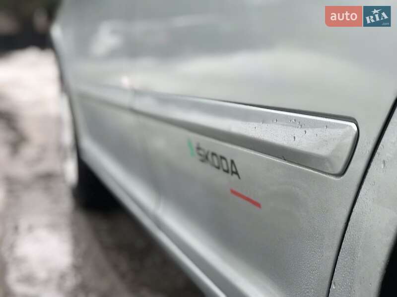 Универсал Skoda Octavia 2008 в Лубнах