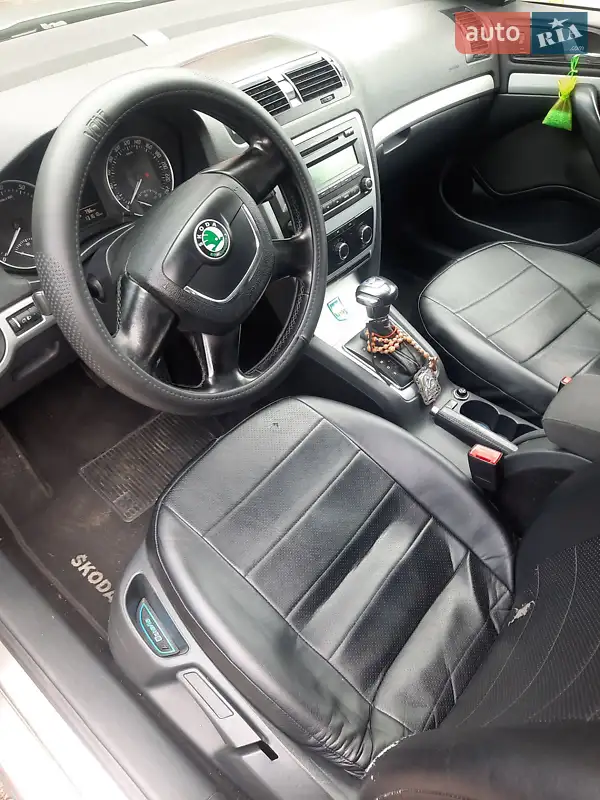 Ліфтбек Skoda Octavia 2012 в 