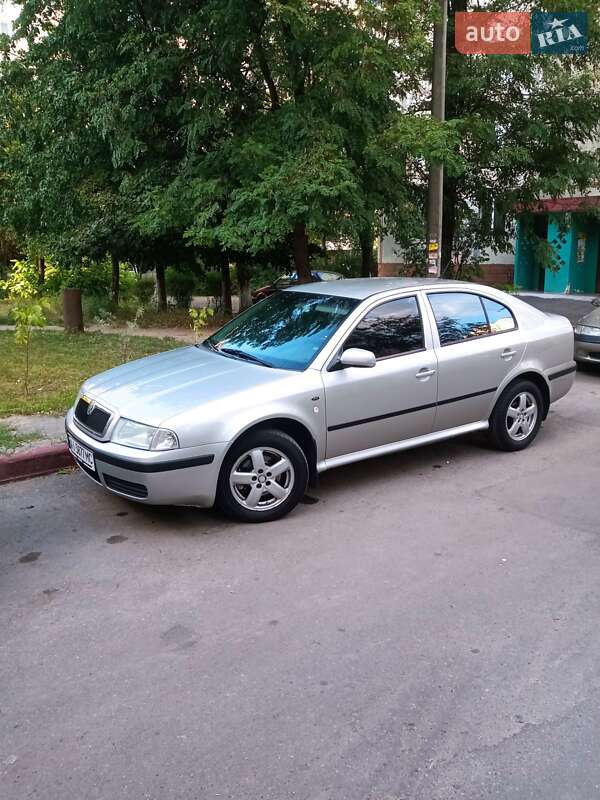 Ліфтбек Skoda Octavia 2003 в Білій Церкві
