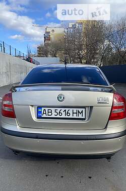 Лифтбек Skoda Octavia 2005 в 
