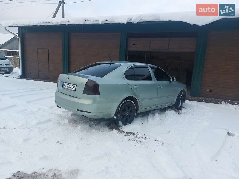 Лифтбек Skoda Octavia 2010 в Ивано-Франковске