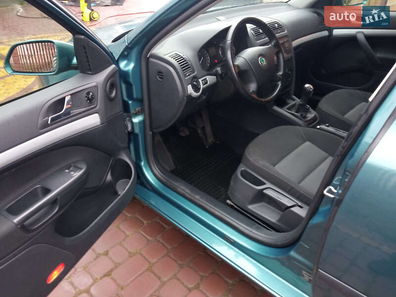 Ліфтбек Skoda Octavia 2007 в Луцьку