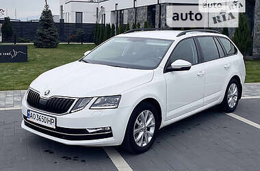 Универсал Skoda Octavia 2018 в Иршаве