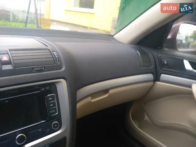 Універсал Skoda Octavia 2012 в 