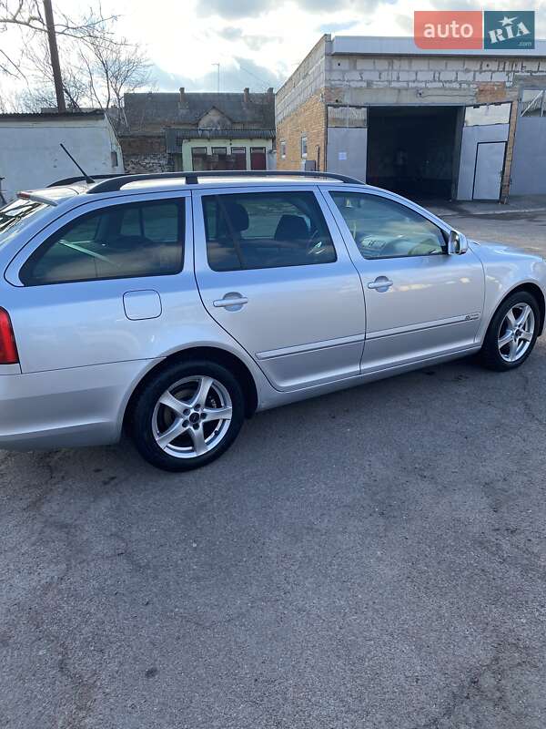 Універсал Skoda Octavia 2012 в Коростені