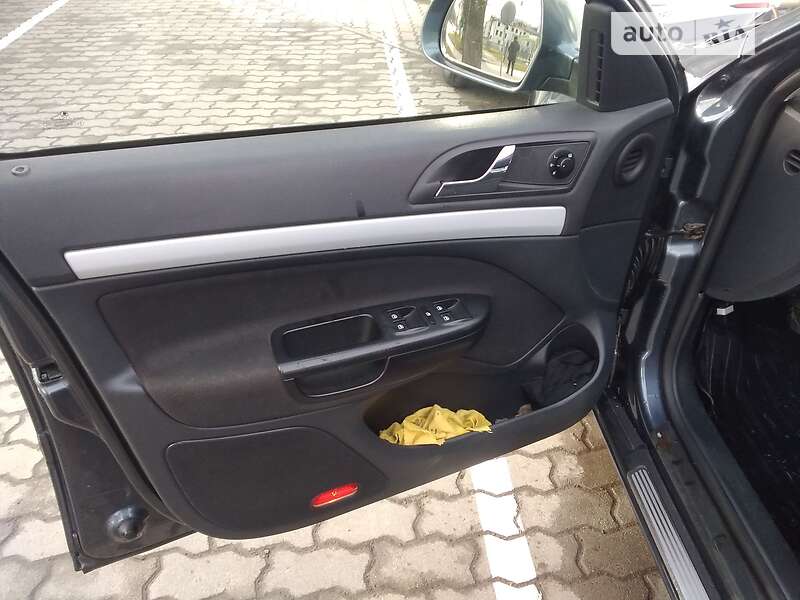 Універсал Skoda Octavia 2010 в Луцьку