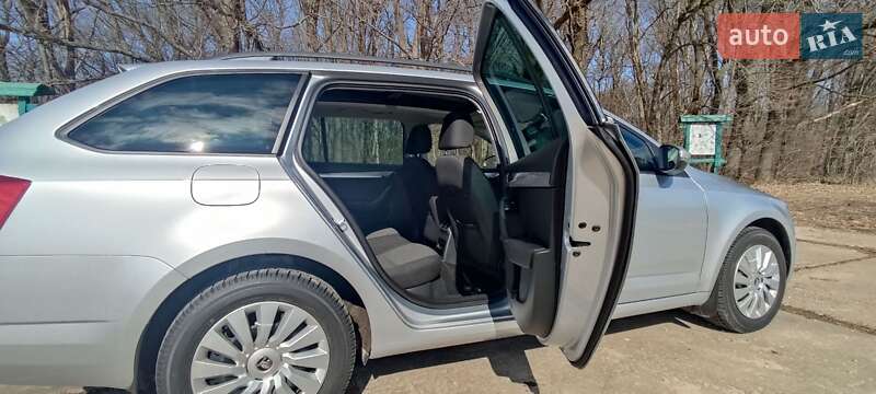 Універсал Skoda Octavia 2017 в Лохвиці