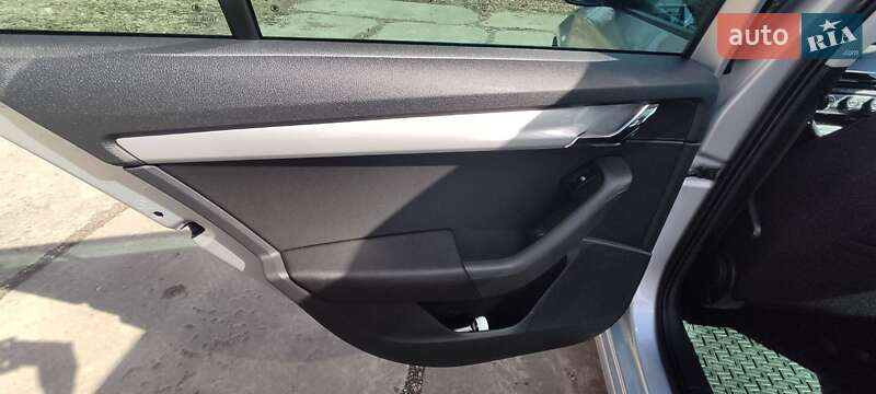 Універсал Skoda Octavia 2017 в Лохвиці