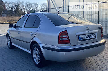 Лифтбек Skoda Octavia 2005 в 