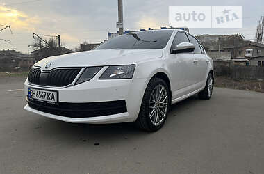 Лифтбек Skoda Octavia 2019 в Одессе