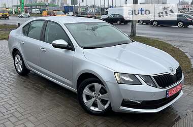 Лифтбек Skoda Octavia 2019 в Ковеле