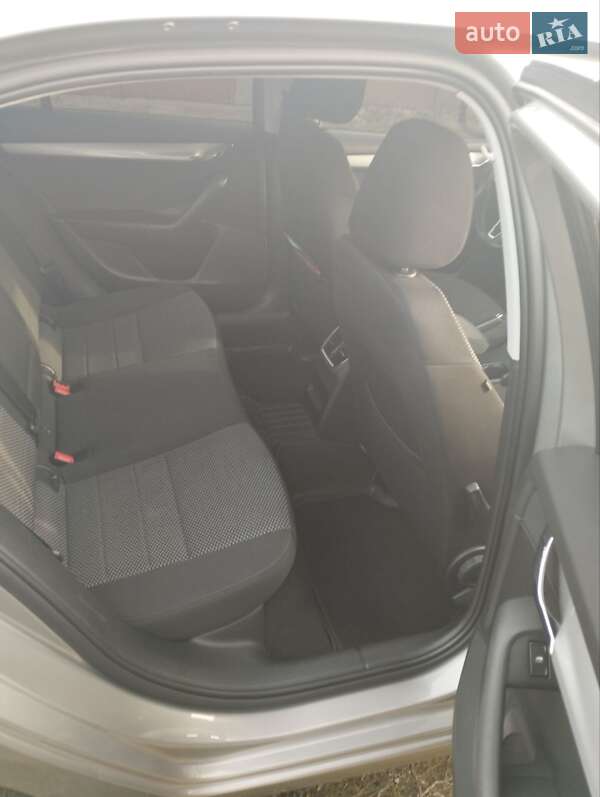 Лифтбек Skoda Octavia 2017 в Вольнянске фото 33 Лифтбек Skoda Octavia 2017 в Вольнянске