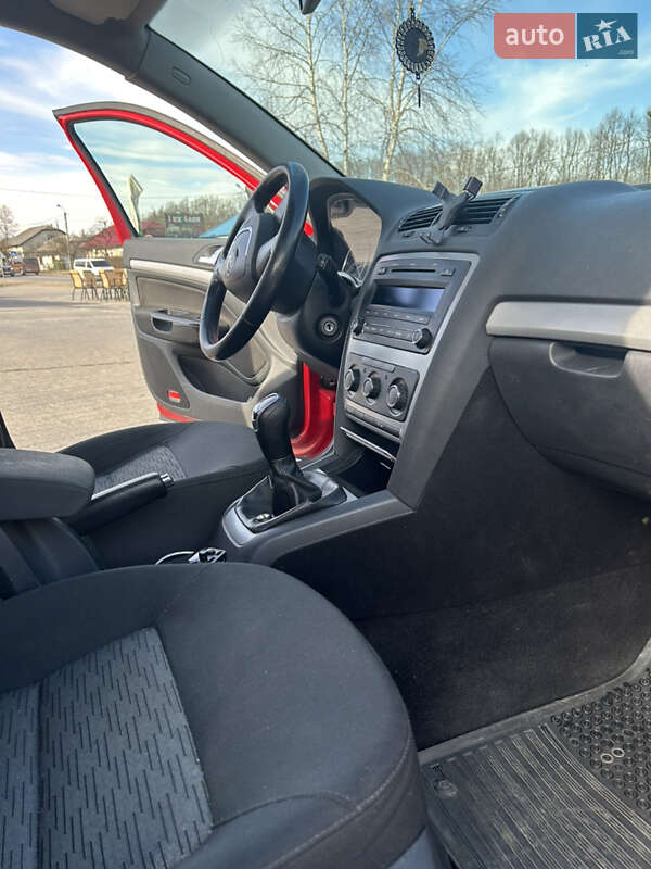 Універсал Skoda Octavia 2013 в Долині