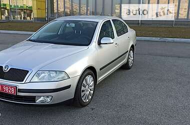 Лифтбек Skoda Octavia 2004 в Запорожье