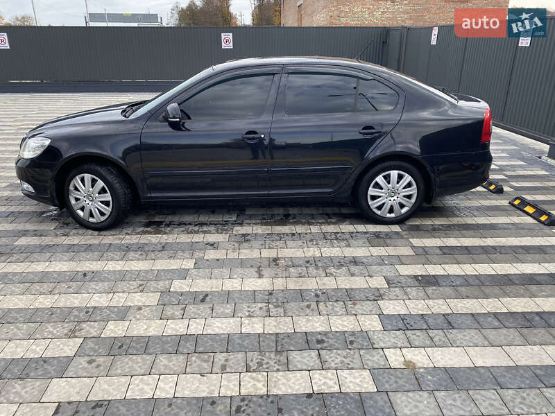 Лифтбек Skoda Octavia 2011 в Львове