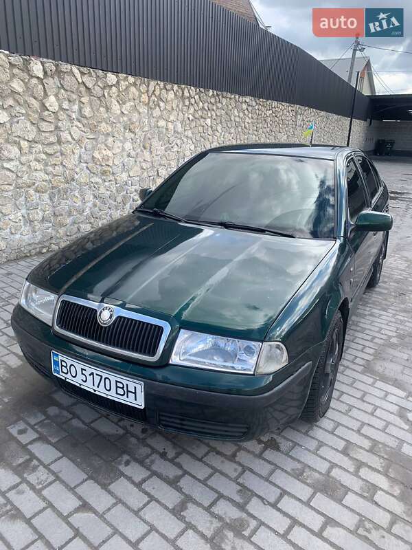 Ліфтбек Skoda Octavia 2003 в Тернополі