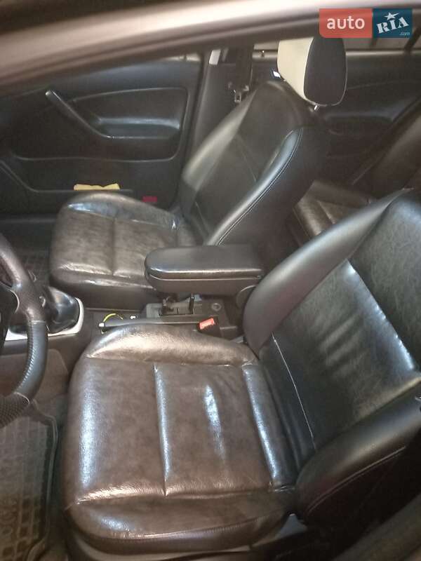 Ліфтбек Skoda Octavia 2003 в Кременчуці