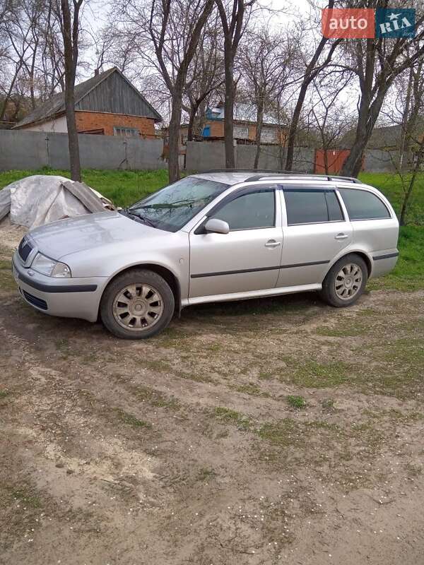 Универсал Skoda Octavia 2004 в 
