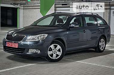 Універсал Skoda Octavia 2010 в 