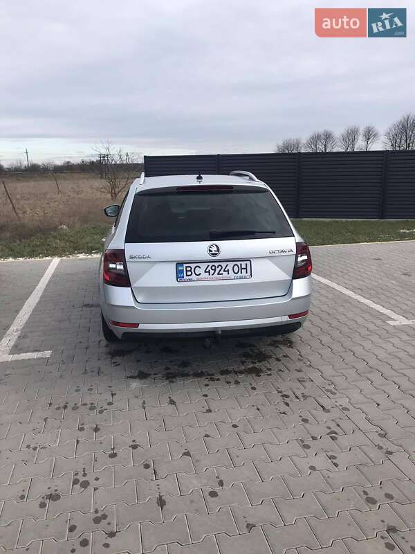 Універсал Skoda Octavia 2017 в Радехові