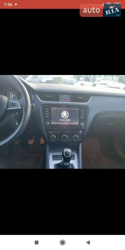 Универсал Skoda Octavia 2017 в Хмельницком