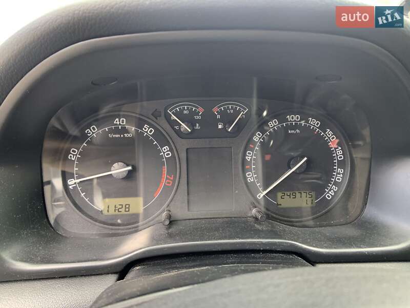 Лифтбек Skoda Octavia 2001 в Луцке