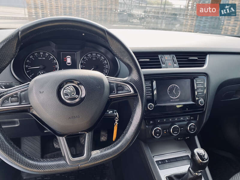Универсал Skoda Octavia 2016 в Тернополе