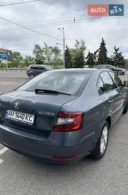 Лифтбек Skoda Octavia 2017 в Днепре