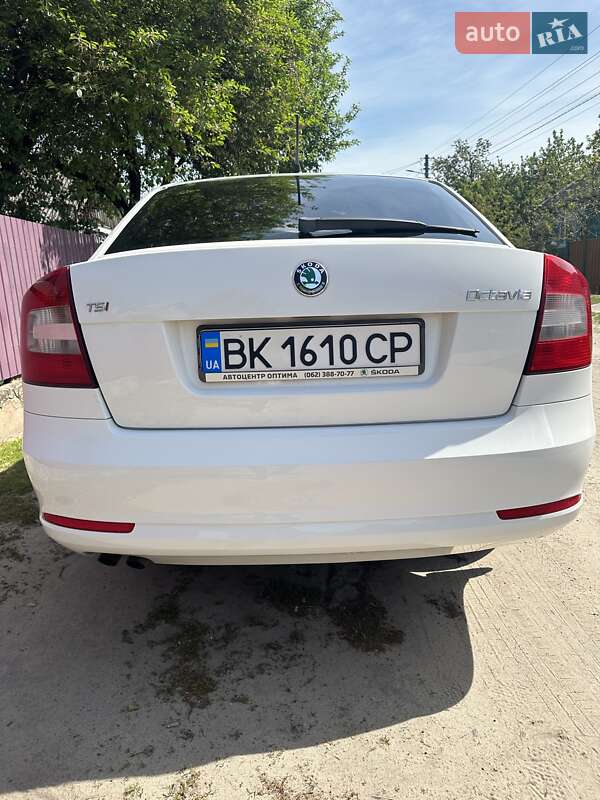 Лифтбек Skoda Octavia 2011 в Олевске