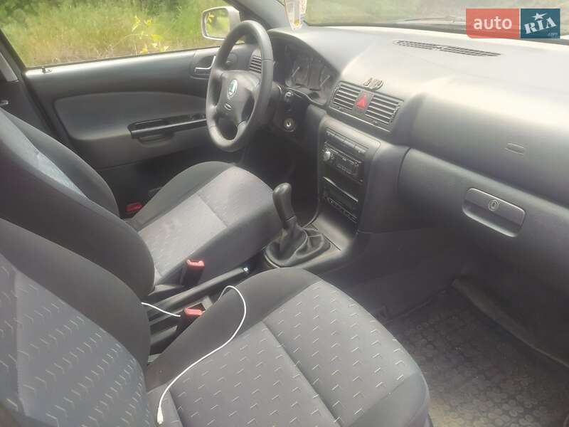 Универсал Skoda Octavia 2006 в Полтаве