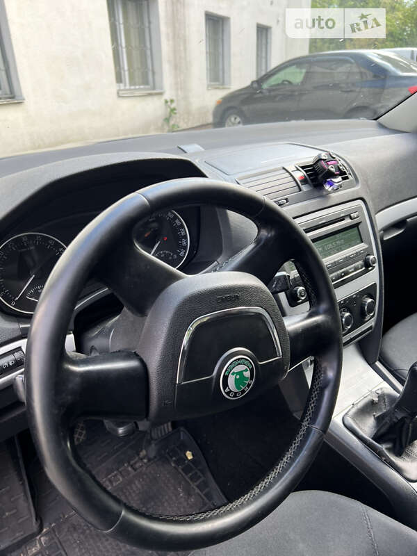 Лифтбек Skoda Octavia 2013 в Киеве