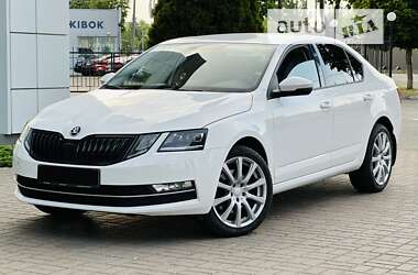 Лифтбек Skoda Octavia 2017 в 