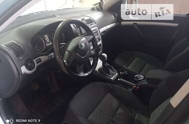 Универсал Skoda Octavia 2010 в Межгорье