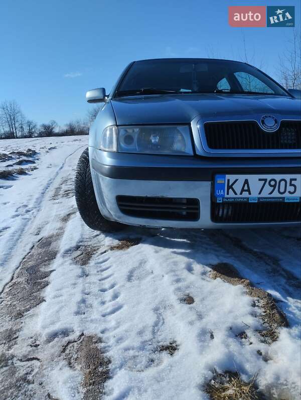 Ліфтбек Skoda Octavia 2002 в Києві