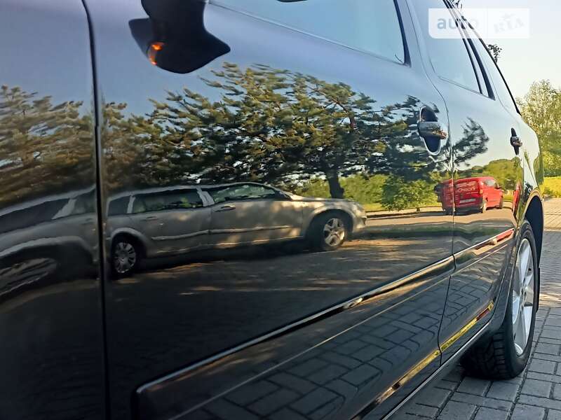 Універсал Skoda Octavia 2013 в Дрогобичі