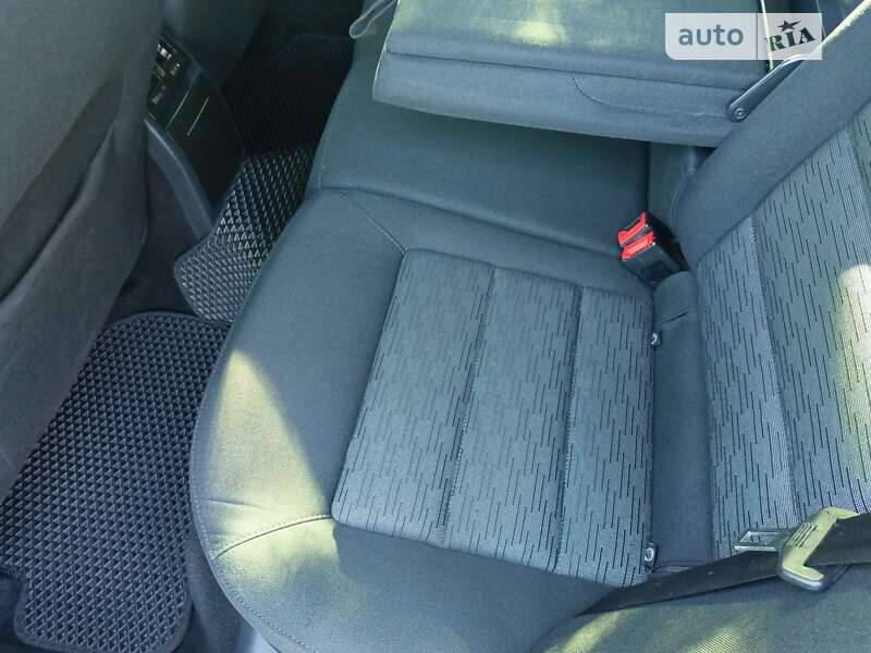 Універсал Skoda Octavia 2013 в Дрогобичі